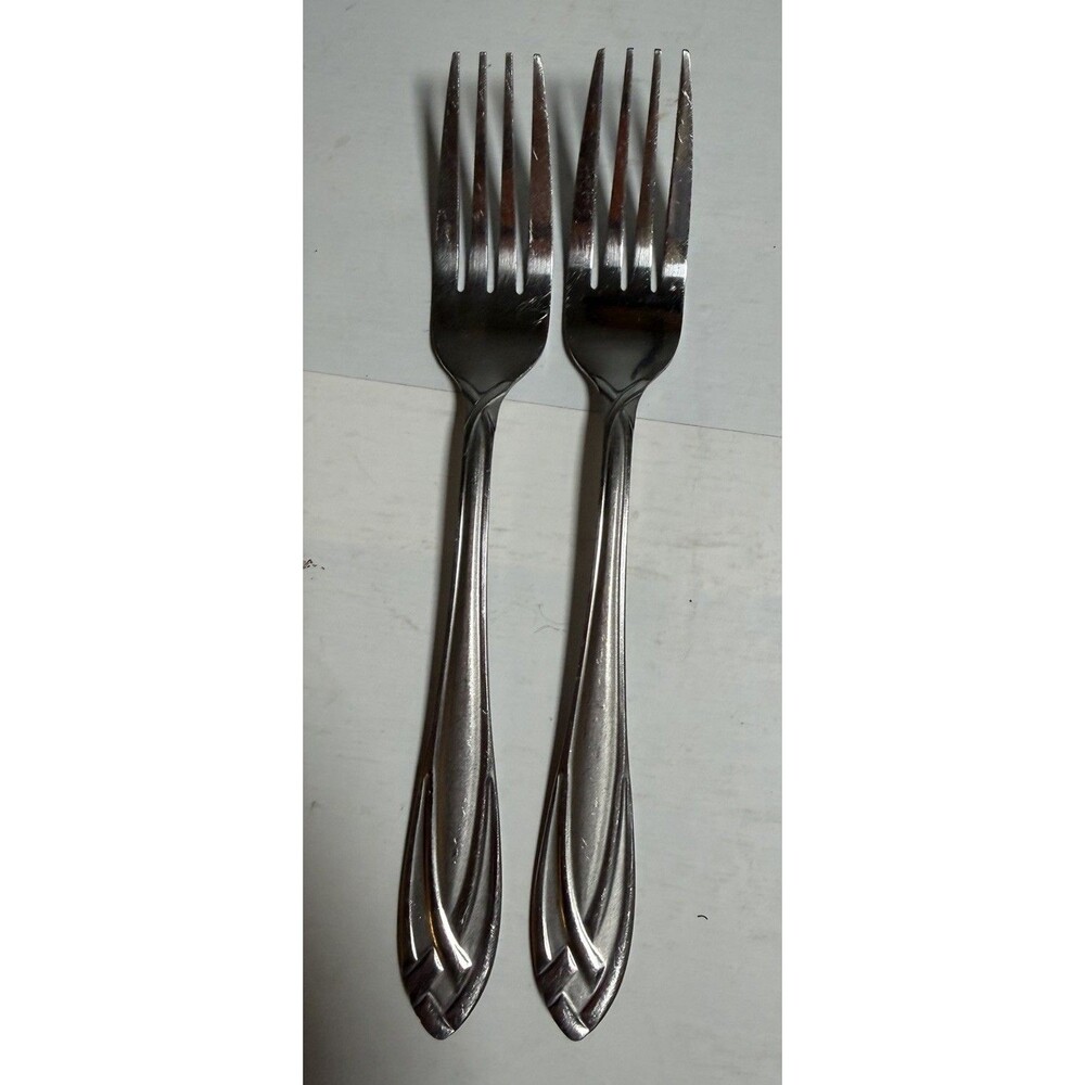 Hampton Silversmiths Lace Frosted stainless Steel Dinner fork. Set Of 2.